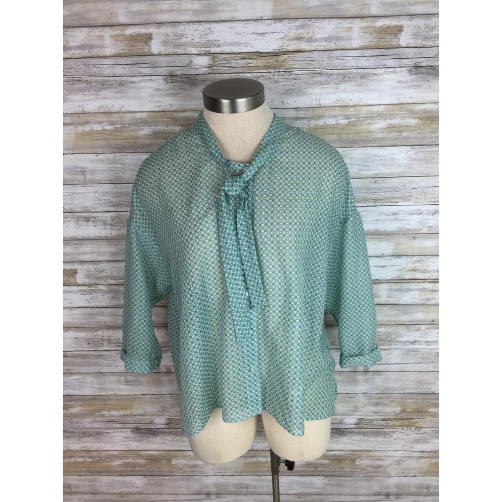 Elizabeth and James Top Shirt Women's S Green Gauzy Front Tie Long Sleeve
